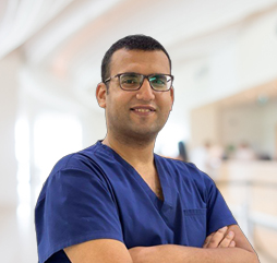 محمد الحاج - اخصائي زراعه الاسنان